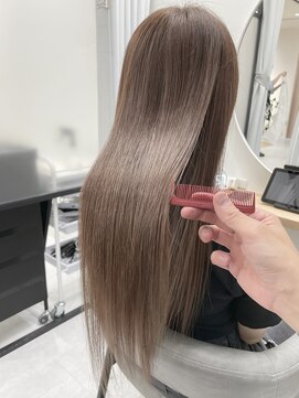 ログ キンシチョウ(L.O.G KINSHICHO) 酸性ストレートでサラサラロングに[錦糸町/縮毛矯正/髪質改善]