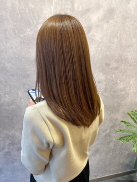 ザ ラブズ ラフズ ヘアー 本店(the loves laughs hair) 透明感ベージュ/ツヤ髪ストレート/ミディアム/秋カラー