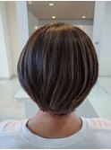 ナチュラル白髪ぼかしショート