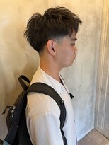 リリアーナ(LILIANA)&nbsp;テーパーフェード　スパイキーショート　メンズ　眉