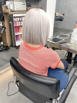 エンネ 新宿(enne) ホワイトブロンド/ホワイトベージュ/シルバーアッシュ