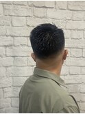 〈理容室〉メンズ黒髪短髪スーツハイスキンフェードショート