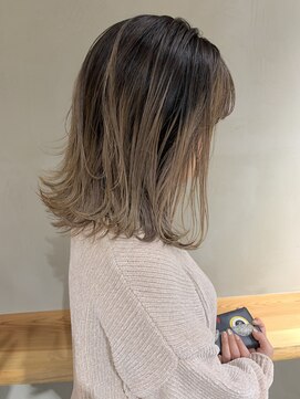 ニキータ(Nikiita) 10トーン＊ミルクティーグレージュ B7328