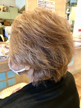 ハイグラデーションショート