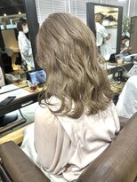 アルカナ 明治神宮前原宿(ARCANA)&nbsp;ショコラアッシュ　ヘルシースタイル　ふんわりカール　大人