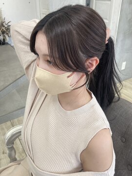 シーン(seen) 【くびれヘア×ラベンダーグレージュ】小顔カット　斜めバング