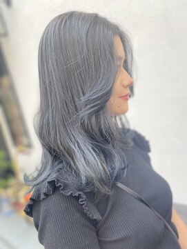 ヘアーシグネチャー(Hair Signature) 20代/30代/小顔/大人可愛い/ロング/ブルーブラック