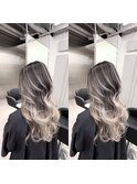 シルバー系バレイヤージュブリーチ