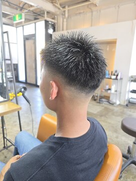 アノ(Ano.) スキンフェードメンズ短髪ショートベリーショートアップバング