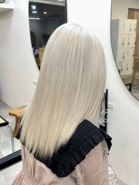 ドットハリス(.Hallis) ホワイトカラー/ホワイトブロンド/ホワイトブリーチ/髪質改善