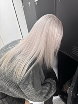 ペレ 渋谷(PELE) イメチェン/ホワイトブロンド/外ハネボブ/ワイドバング/渋谷