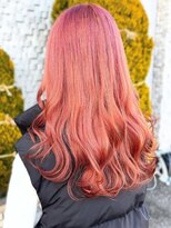 サニー美容室&nbsp;ハイトーンカラー デザインカラー ブリーチ ピンクアッシュ 艶感