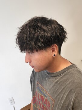 ニアウ 伊勢崎連取店(Niau) 刈り上げマッシュツイストスパイラルパーマ