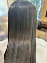 ヘアケアサロン トップハット(Hair care salon TOPHAT) ストレートロングヘア