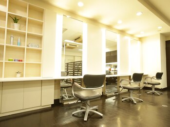 HAIR MAKE Attrait 【ヘアーメイク アトレ】