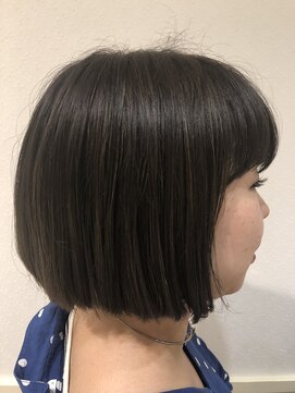 ネオリーブエム(Neolive em;) neolive em ダークトーンミニボブ☆