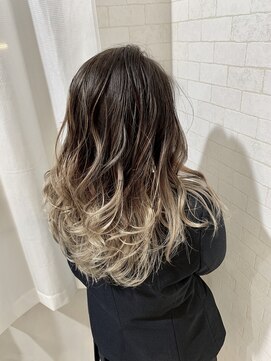 アルマヘア(Alma hair) ホワイトアッシュ☆グラデーション【Alma hairアルマヘア】