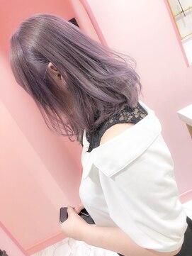 アマンドール(Aman D'or) ホワイトラベンダーグレー×ゆる巻きミディ