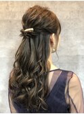大人可愛いハーフアップ