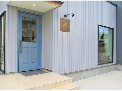 オリ(OLI)の写真