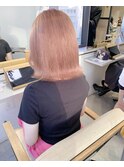 ピンクベージュ