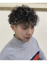 サロン ド ロイ(Salon de Roi)&nbsp;六甲メッシュパーマツイストスパイラルスパイラル三宮神戸パーマ