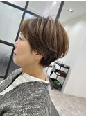 白髪ぼかしショート