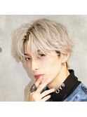 ハイトーンブロンドセンターパート