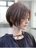 表参道大人ショートボブ顔周りレイヤーカットくびれショート40代