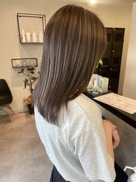 メデル(mederu) ハイライトケアブリーチカラーハイライトグレージュデザイン