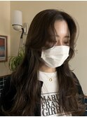 ロングレイヤーカットオリーブベージュカラー長めバング