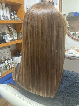 【髪質改善◆酸熱トリートメント】うねりや広がり、髪の内部から補修!指通りなめらかな感動の艶髪へ。