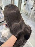 透明感たっぷりの艶グレージュカラー♪