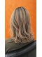 イルヘアーデザイン(ill)の写真/【椥辻駅】大人女性にもオススメベージュ系ダブルカラー♪髪を束ねても下ろしてもカワイイお色！