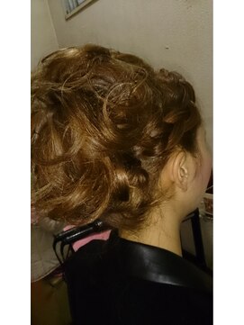 ヘアーアンドメイク アール(hair&make R) ふわふわアップ