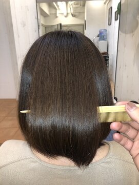 アコンプリッシュ 代官山 恵比寿(accomplish) プラチナミネコラ