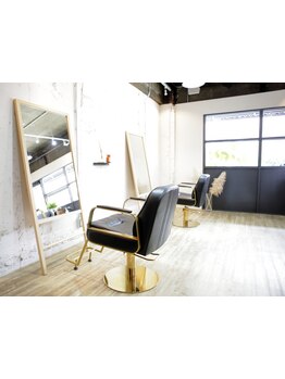 【尼崎】落ち着く雰囲気の[Settle]４席のみのプライベートサロン♪寄り添ったご提案で素敵なヘアスタイルに