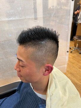メンズサロン エクシア 0.3リスキンフェードの震災刈り!×アッシュブラック×30代/40代