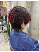 蜃気楼&nbsp;（（（蜃気楼）））ウルフショートとブラッドピンクのハイライト