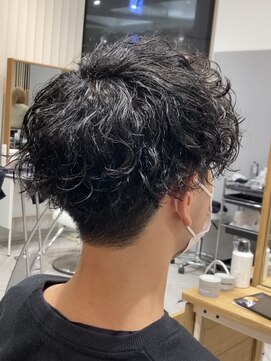 アヴァンスクロス あべのルシアス店(AVANCE. CROSS) ツーブロック×波巻きパーマ