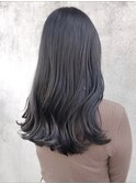 暗髪　グレージュ　透明感ロングヘア
