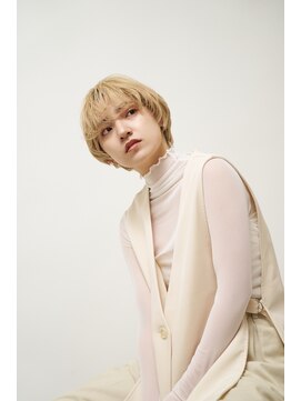 ラ シェンテ 宝塚(La Sente) 【ケアブリーチ】艶髪　ミルクティーベージュ