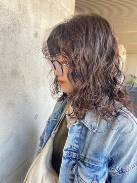 アンツ サザンリゾート 茅ヶ崎店(ANT'S Southern Resort) デザインカラー/レイヤーカット/ウェットヘア/オリーブベージュ