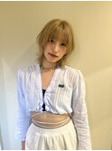 透け感ベージュ×ハッシュカット