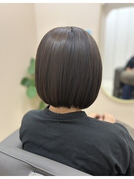 アンジュール コロレ(1//jour colore) 夏は髪のケアだけではなく毛穴もスッキリ!頭皮ケアを忘れずに