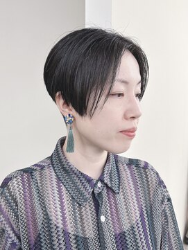 ラウンジ モリオ イケブクロ(Lounge MORIO Ikebukuro) ＊センターパート刈り上げショート女子前下がりショート前髪なし