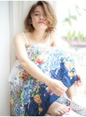 美髪大人可愛い金髪ハイトーンボブディ小顔ゆるウェーブミニボブ