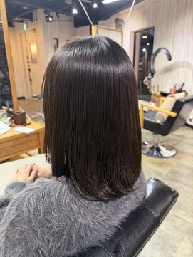 フィール ヘアー(feel hair) 顔周りレイヤー