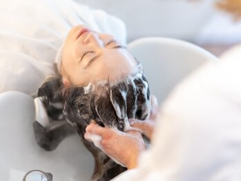 コティ ヘアー(coti.hair)の写真/貸切完全予約制の１席のみのプライベート空間。周りを気にせず、自分だけのサロンタイムを…。