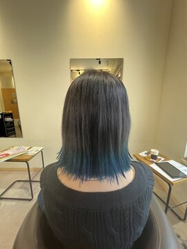 ハチマルハチ ナル 登戸店(808 nalu) ダークトーン×毛先ブルー